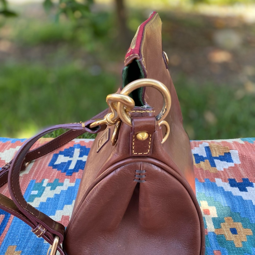 Stunning Dooney and Bourke Bag - Picture 12 of 16